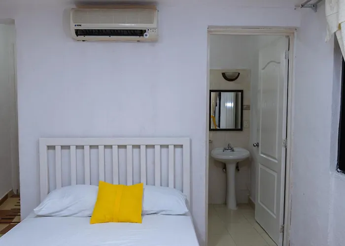 Oyo Hotel Marias,Aeropuerto Internacional De Chetumal