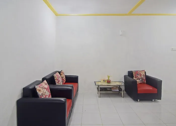 Hotel O Pulisan Ekowisata Homestay Near Wisata Pantai Desa Pulisan