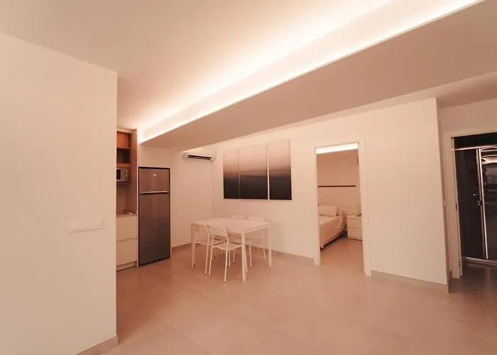 Palm Suites