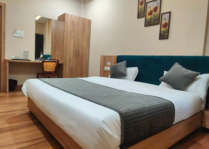 Hotel Bhavya