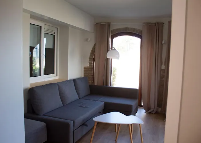 Mr Hotelet De La Racona & Apartments
