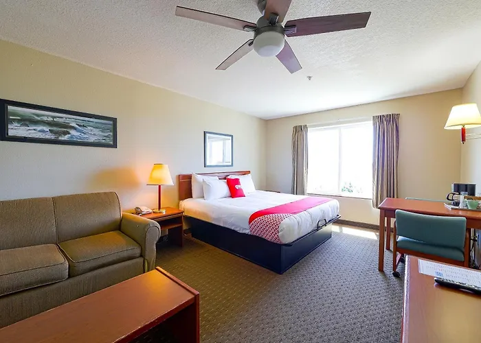 Siletz Bay Beachfront Hotel By Oyo Lincoln City