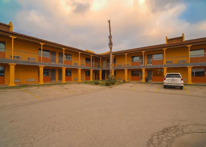 Oyo Hotel Kingsville - Hwy 77