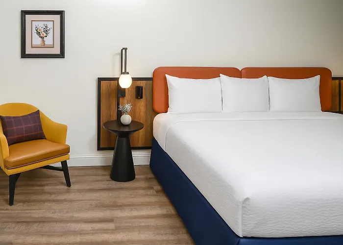 The Woodrose- Newly Renovated