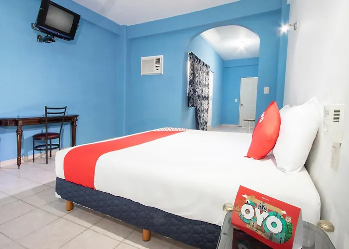 Oyo Hotel Estacion,Jose Cardel,Parque Central Revolucion