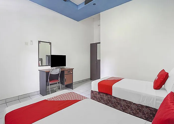 Oyo Life 90589 Palem Garden Hotel