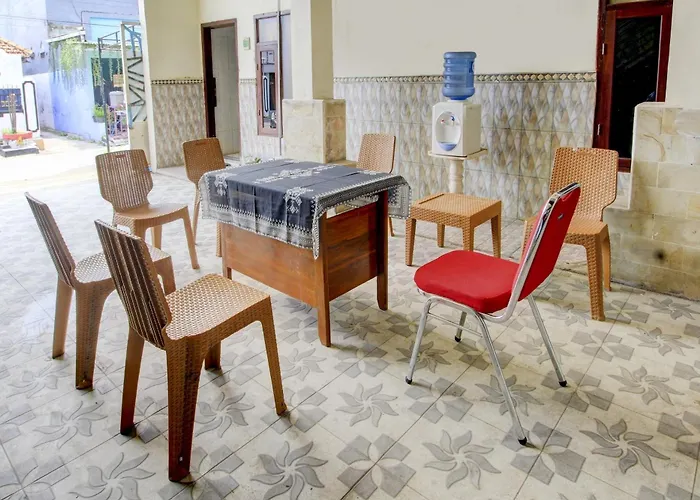 Hotel O Zeevanna Guest House Syariah