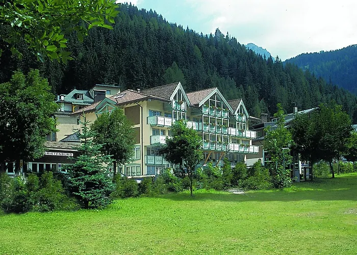 Hotel Dolomiti Schloss