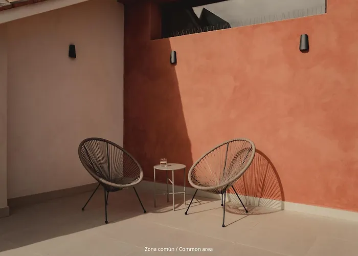 Pau Suites