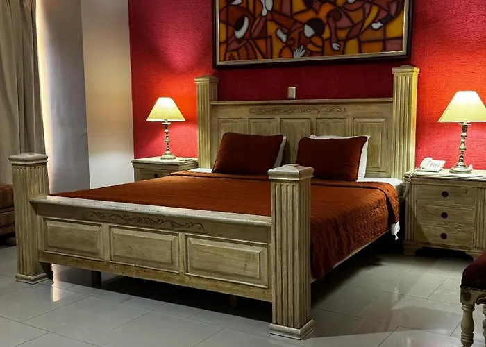 Hotel Dinastia
