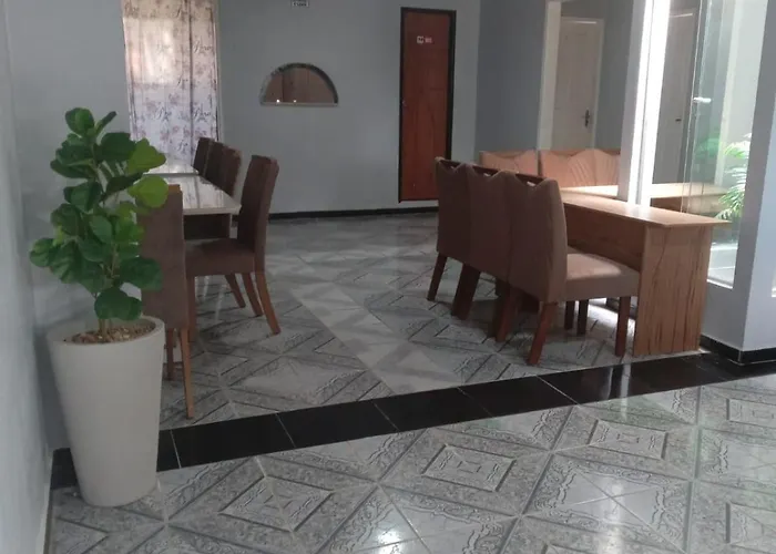 Hotel Paris Moju