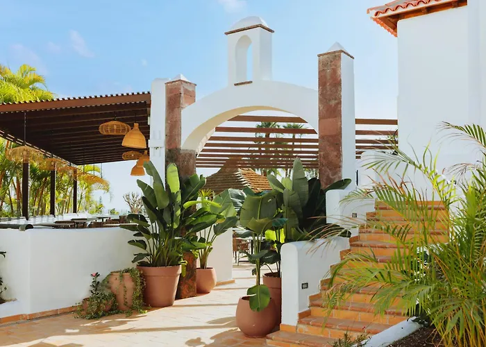 Hotel Jardin Tecina