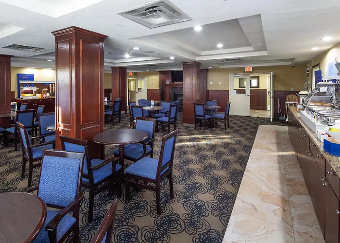 Holiday Inn Express Hotel & Suites Edson By Ihg