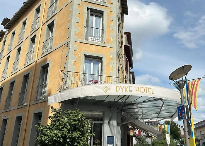 Dyke Hotel
