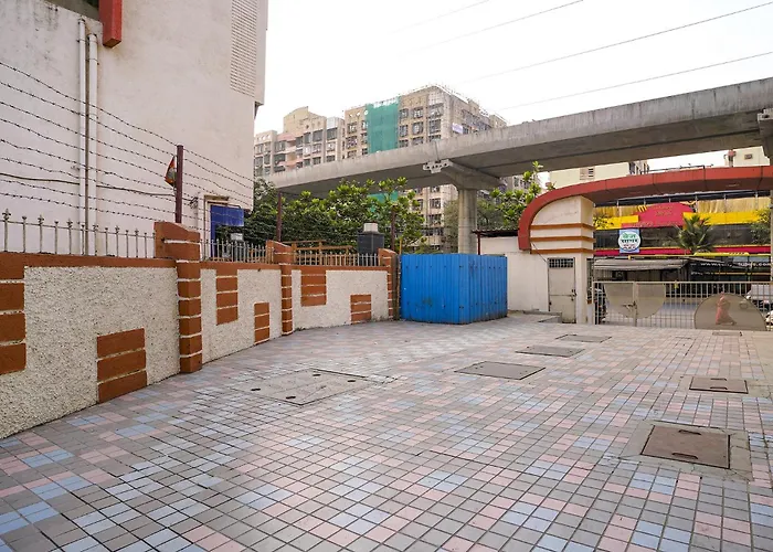 Fabhotel Shree Balaji Nx Banquets & Apartment