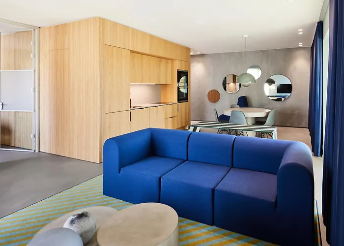 Kirk Suites