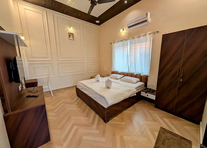 Chandana Green View Resort Hampi