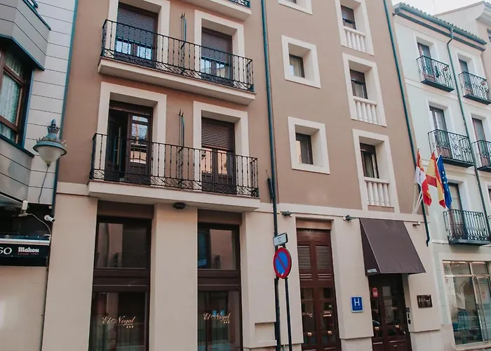 Hotel El Nogal