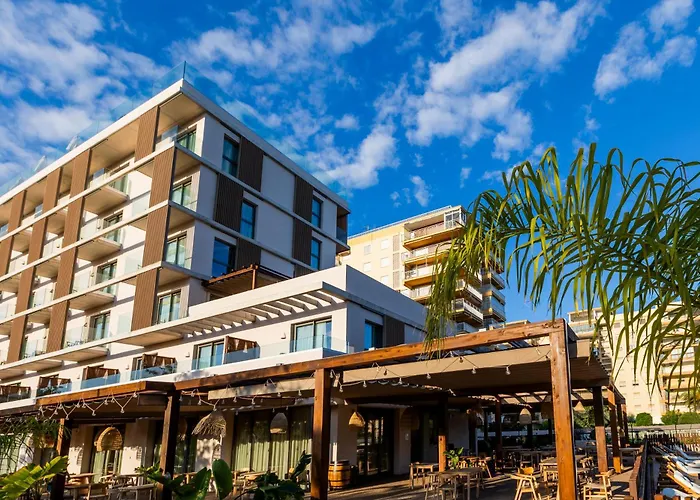 Albades Hotel & Spa (Adults Only)