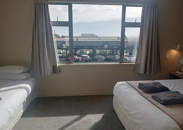 Cosmopolitan Hotel, Pub, Restaurant And Gaming Room