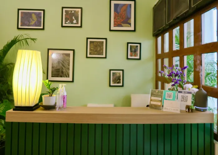 Les Fleurs Bangkok Hostel