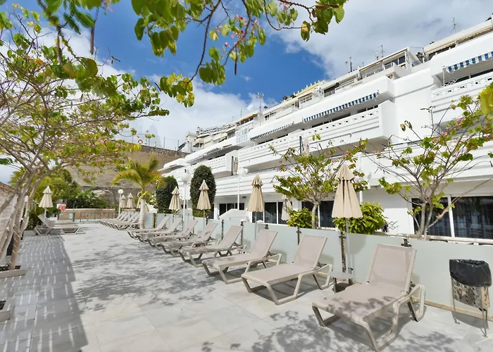 Palm Suites By Chaturhotels