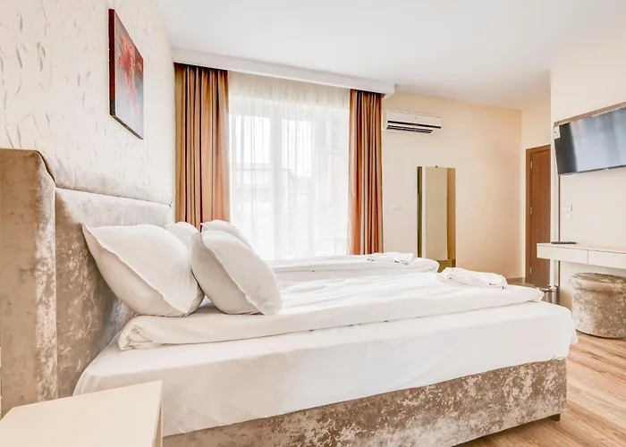 Jupiter 1 Family Hotel