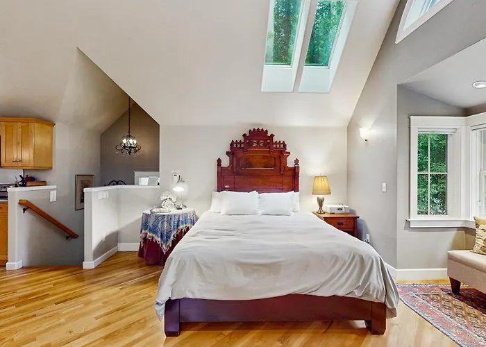Serene Redwood Retreat