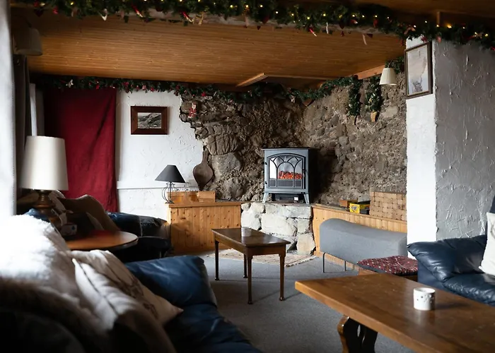 Chalet Châtaigne - Shared Catered Chalet