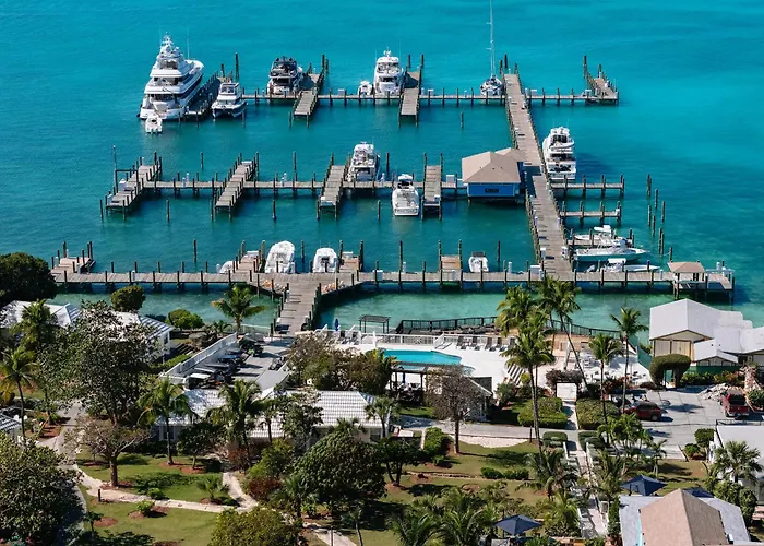 Romora Bay Resort&Marina