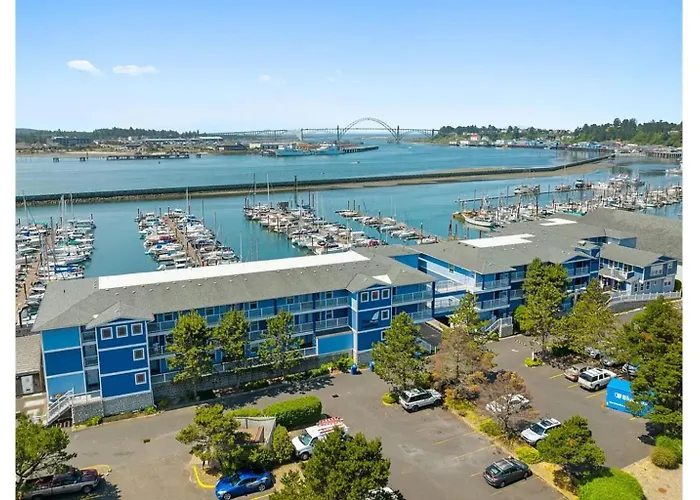 The Landing At Newport Condominium Hotel