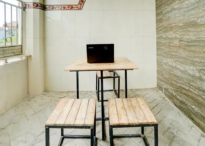 Hotel O Karman'S Sari Homestay Syariah