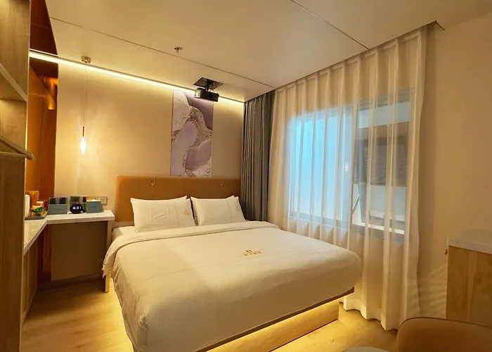 Dequan Xinyue Hotel, Near Sanlitun