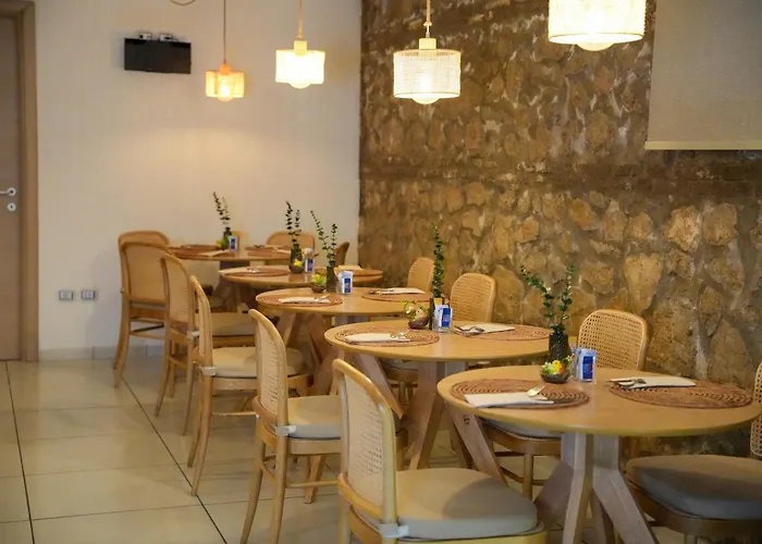 Plana Hotel