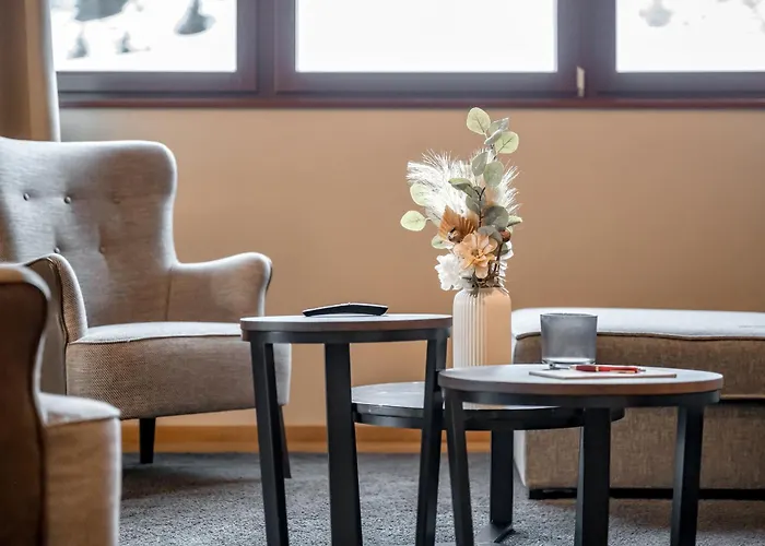 Alpenparks Hotel & Apartment Arlberg Warth Mit Pool