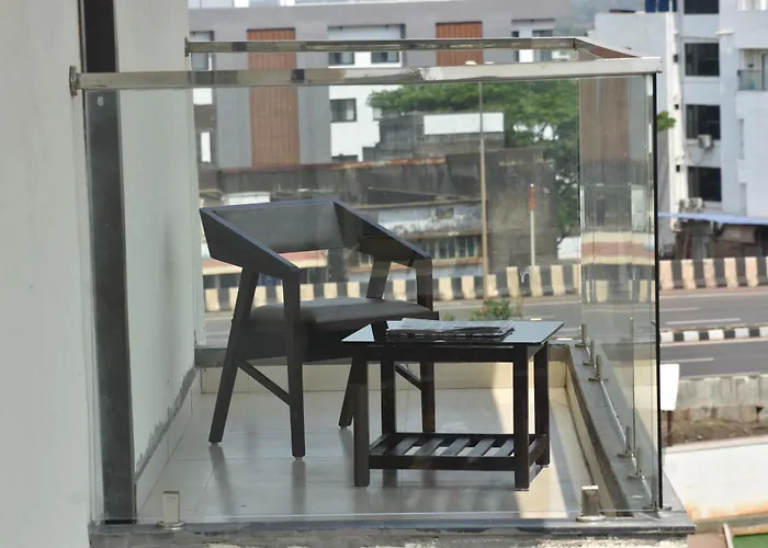 Hotel Mayura Presidency