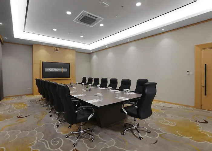 Harper Premier Nagoya Batam