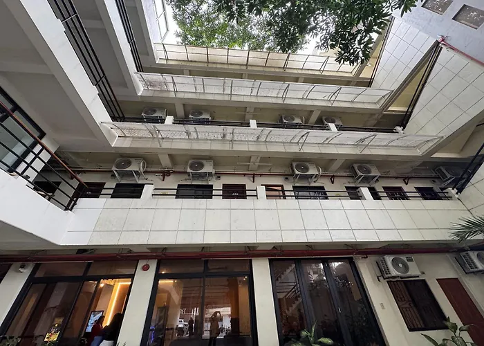 Franca Arcade near Quezon City Circle