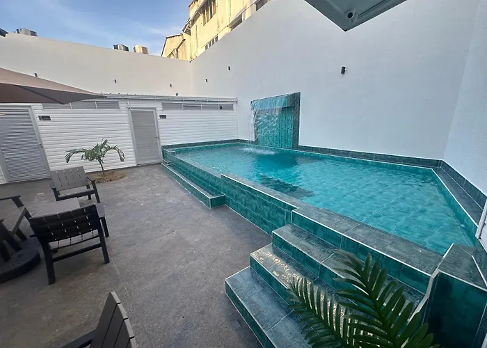 Oasis Hotel
