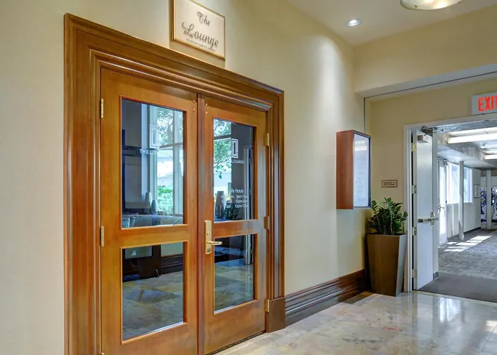 The Esme Suite At Mgm Signature 5 Min Walk From F1 Grandstand Located At Tower 2