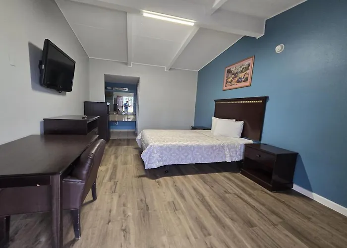 Luxury Inn & Suites