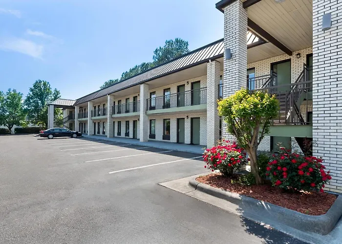 Quality Inn Raeford