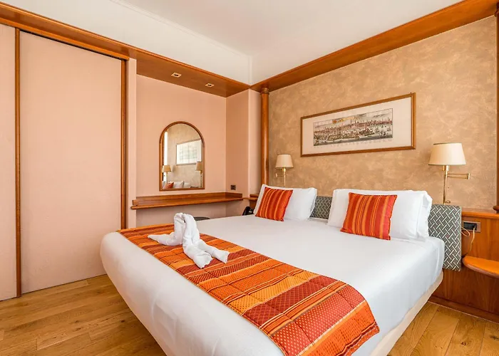 Crystal Hotel Varese