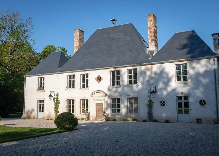 Le Château du Sollier - Charme calme et confort climatisation à 5mn du peage