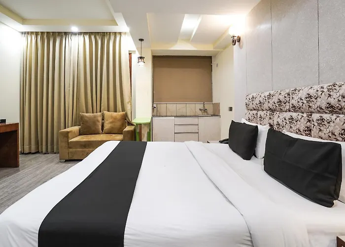 Hotel King A Family Hotel Near Igi Airport