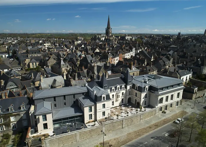 Le Magic Hotel & Spa - Centre Historique - Parking Prive - Piscine - Sauna - Bornes De Recharges