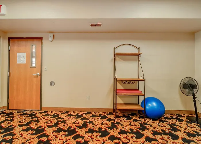 Days Inn & Suites By Wyndham Beeville