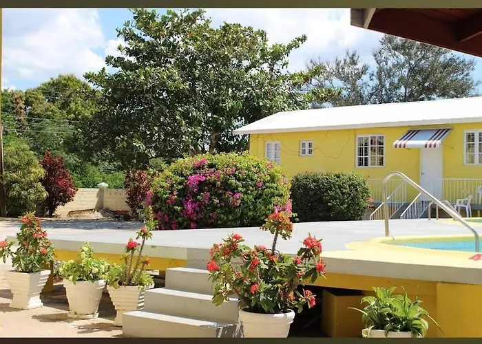Port Of Call Hotel