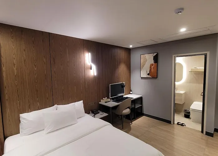 Hound Hotel Incheon Airport