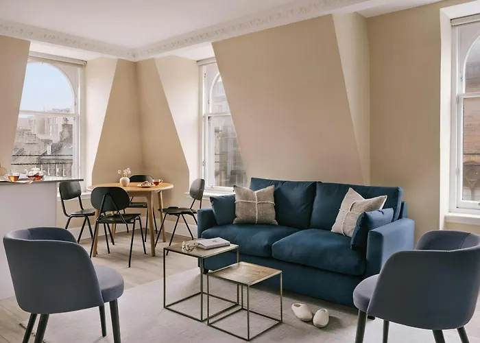 Thistle Suites Royal Garden Apartments